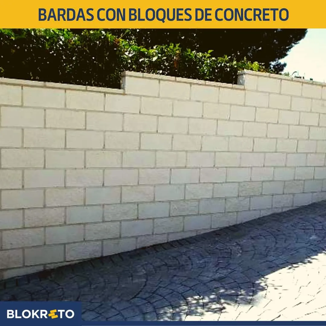 Barda construida con bloques de concreto