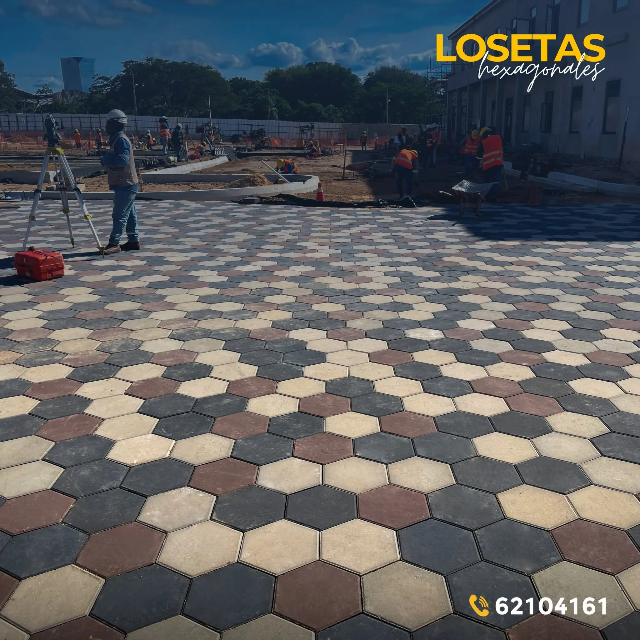 Pavimento con loseta hexagonal en colores