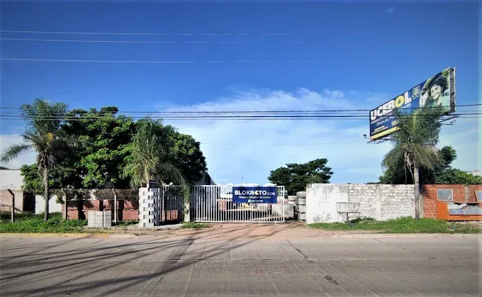 Acceso a la planta